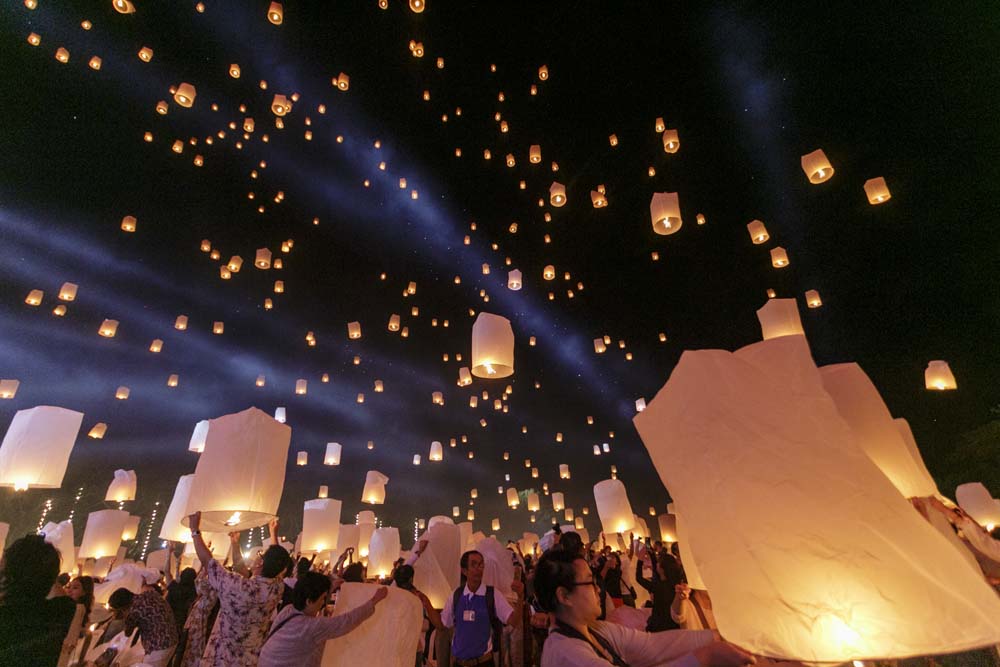 When is the lantern festival in Chiang Mai Tailand